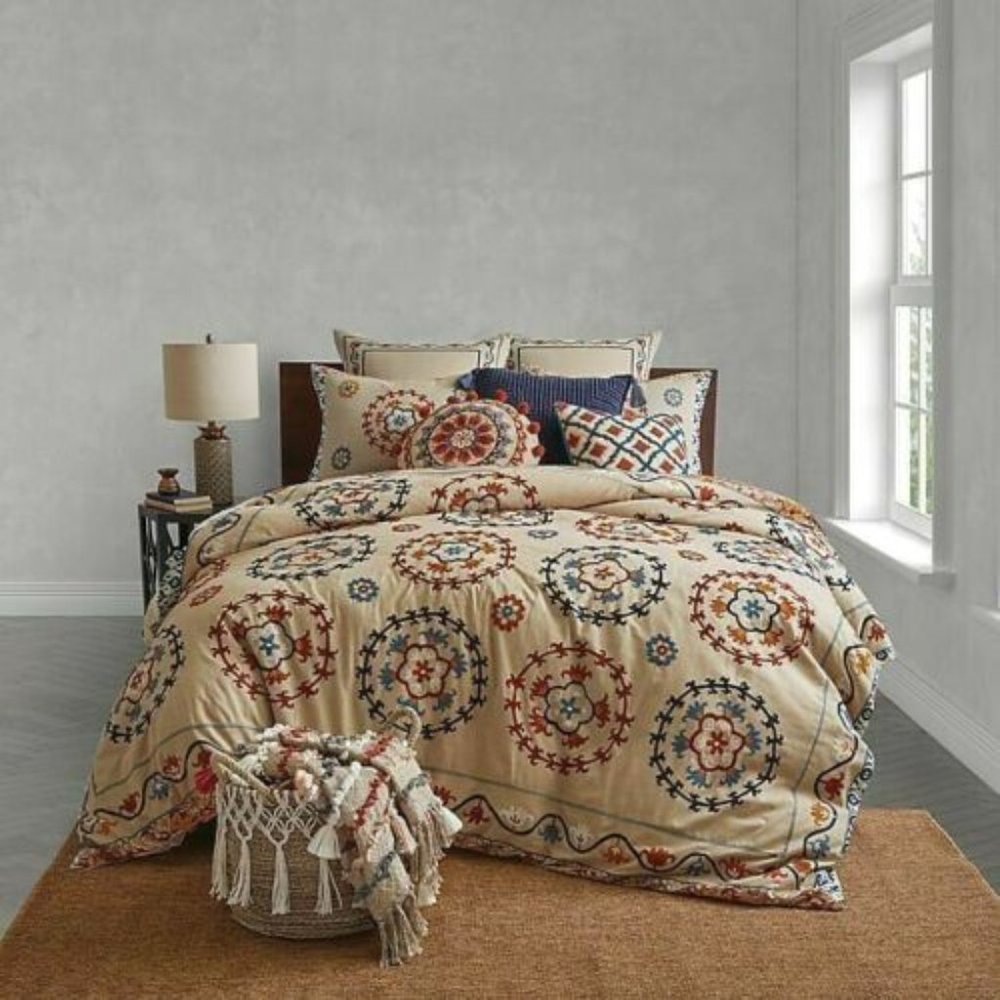 Embroidered Duvet Cover and 1 Sham NWT - Picture 1 of 12